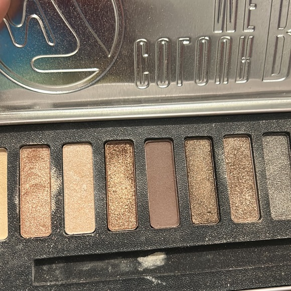 W7 Colour Me Buff Natural Nudes eyeshadow palette - Picture 3 of 3